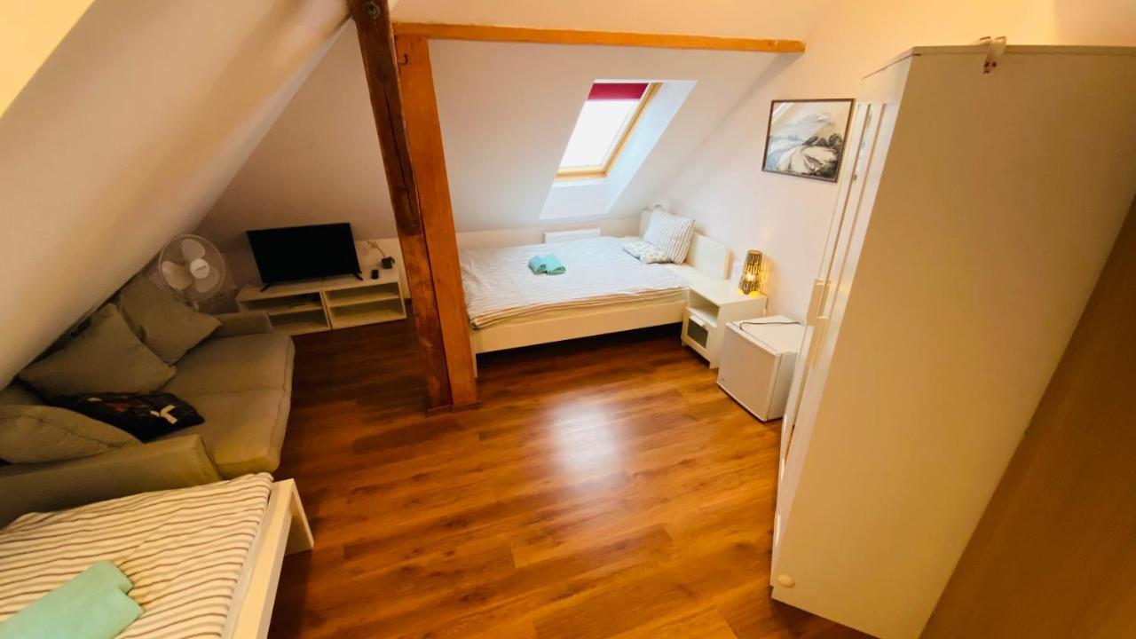 Hotel Pod Koksinem Spalene Porici ภายนอก รูปภาพ